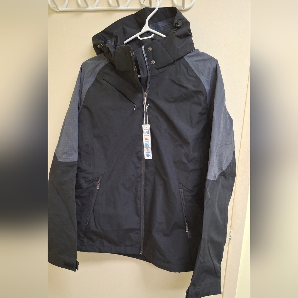 Women Black and Gray Jacket